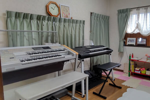 大田ミュージックスクールのピアノ